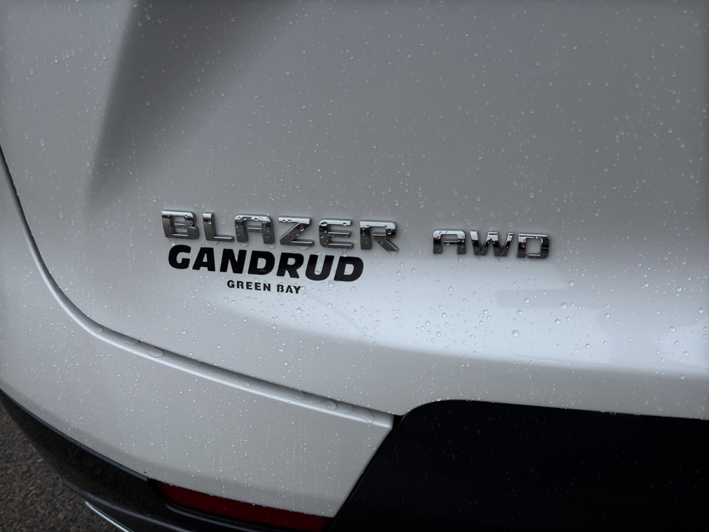 Used 2023 Chevrolet Blazer Premier w/ Driver Confidence II Package AWD/4WD image 8