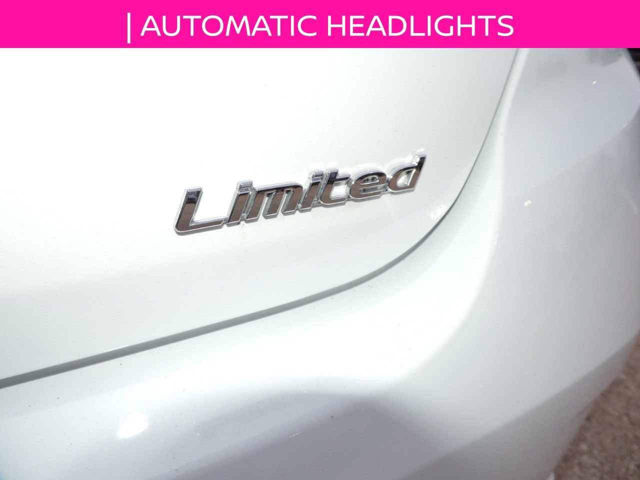 Used 2018 Hyundai Sonata Limited image 12