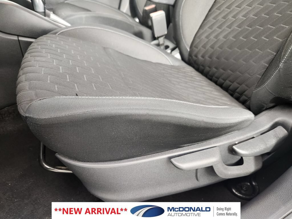 Used 2022 Nissan Kicks S FWD image 12