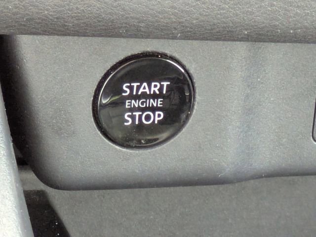 Used 2024 Nissan Rogue SV image 27