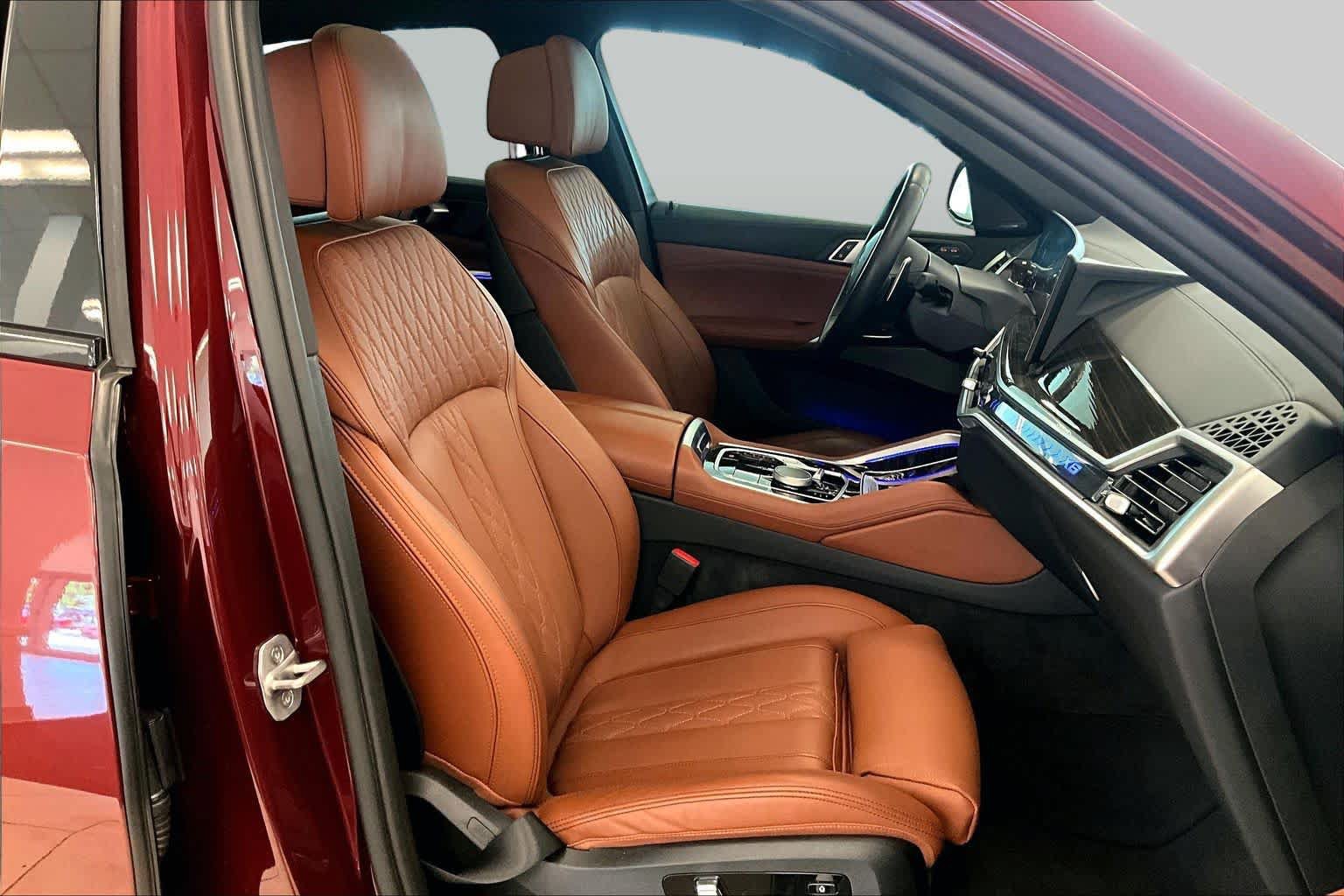 Used 2024 BMW X6 xDrive40i w/ Premium Package AWD/4WD image 8