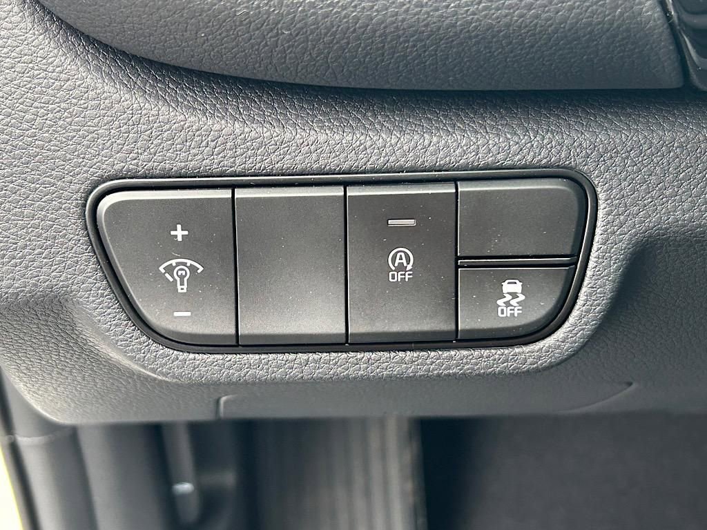 New 2026 Kia Seltos S image 13