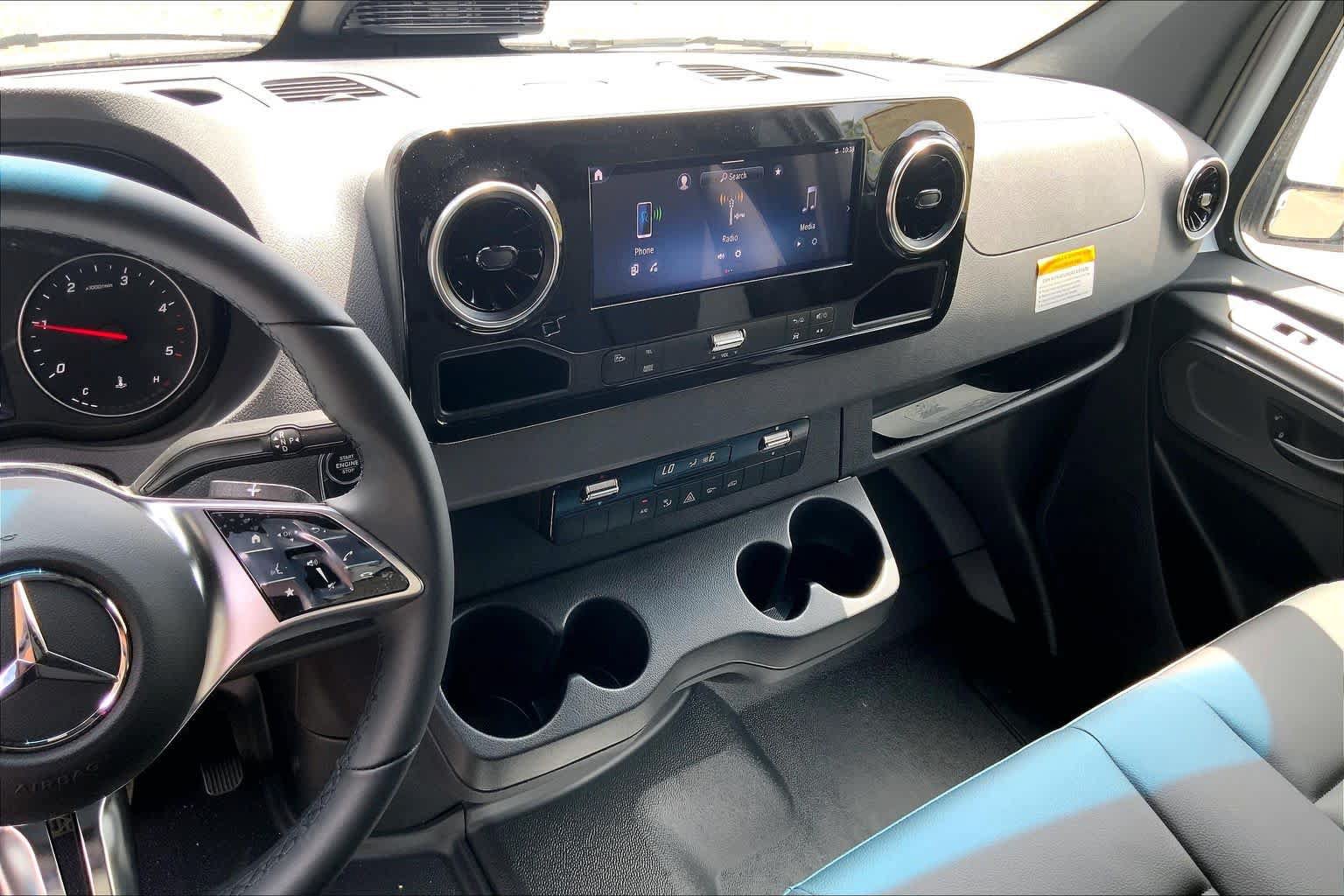 New 2026 Mercedes-Benz Sprinter 2500 image 21