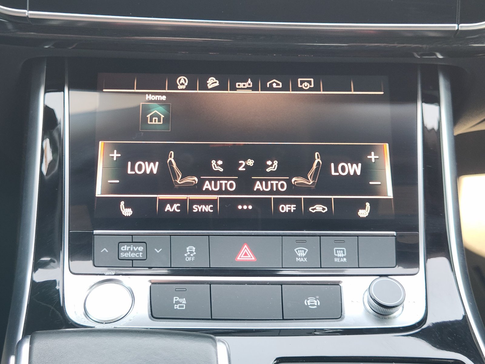 Used 2020 Audi Q8 Premium w/ Black Optic Package AWD/4WD image 21