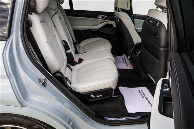 Used 2026 BMW X7 xDrive40i AWD/4WD image 25