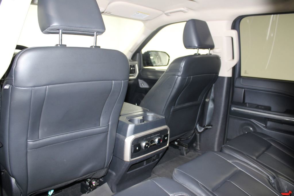 Used 2024 Ford Expedition Max XLT image 28