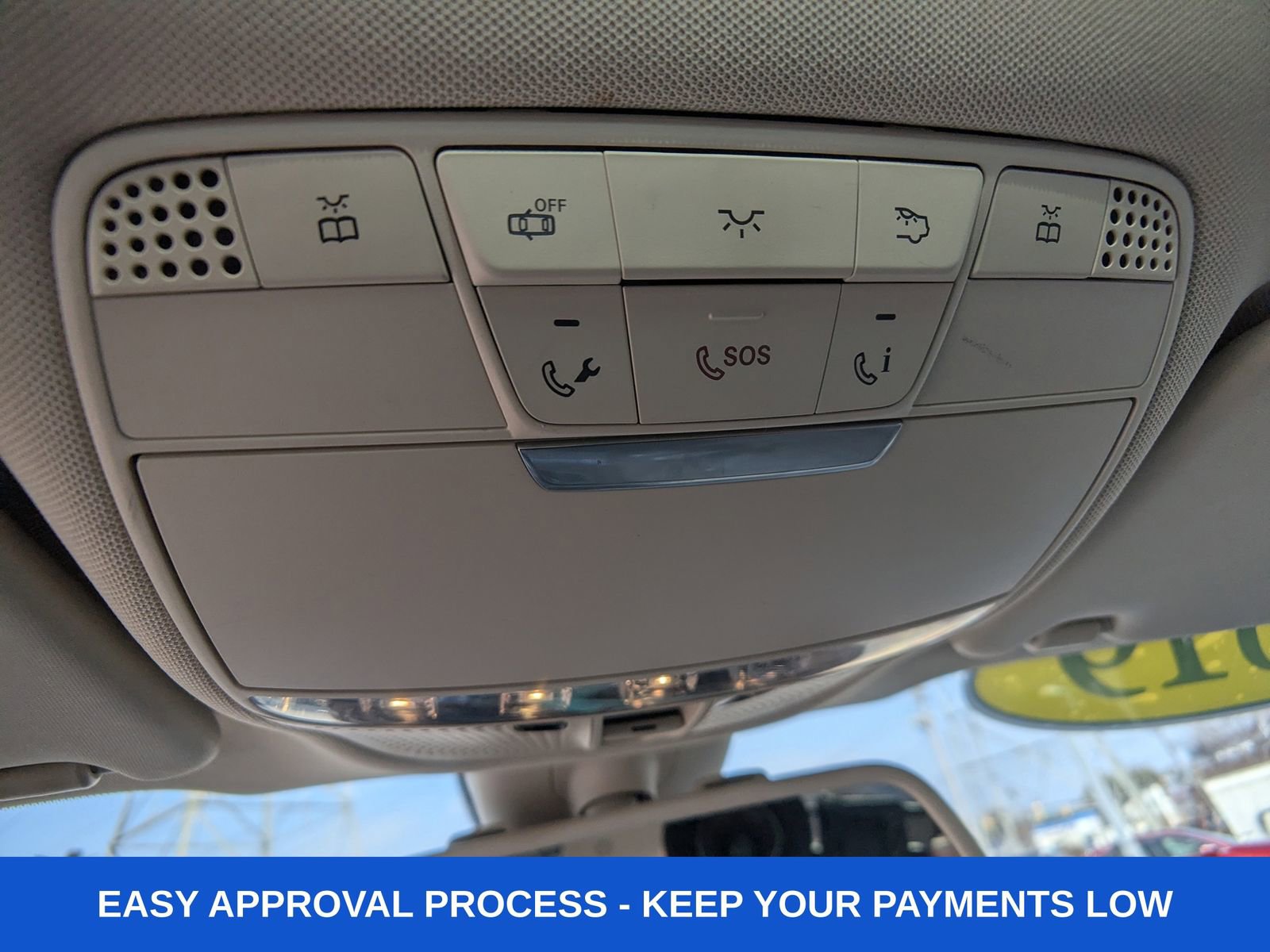 Used 2019 Mercedes-Benz GLC 300 4MATIC w/ Premium Package image 25