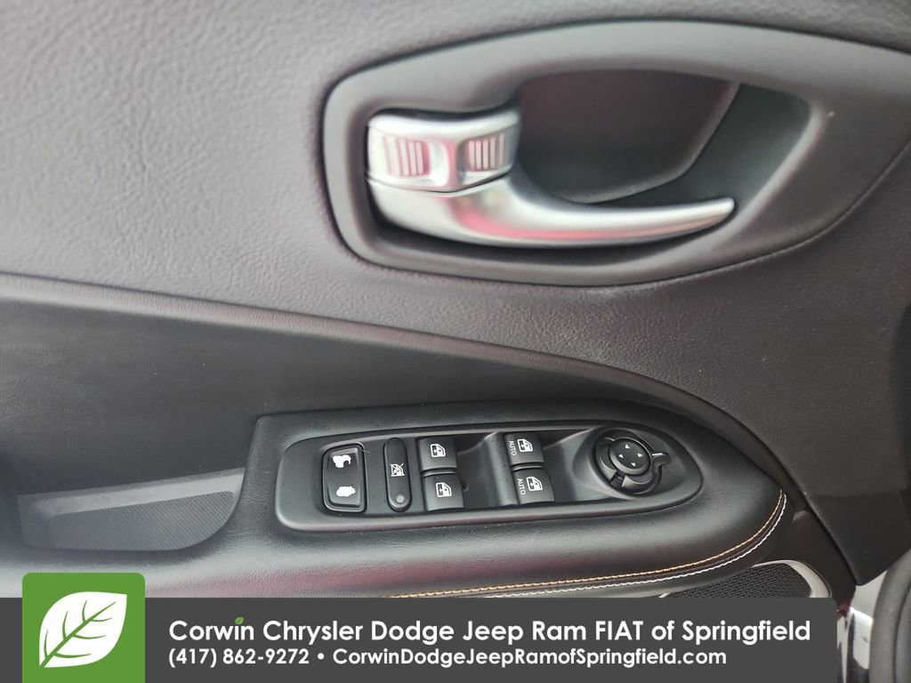 Certified 2018 Jeep Compass Latitude w/ Popular Equipment Group image 20