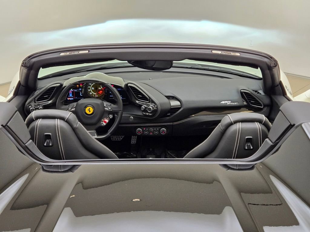 Used 2018 Ferrari 488 Spider image 20