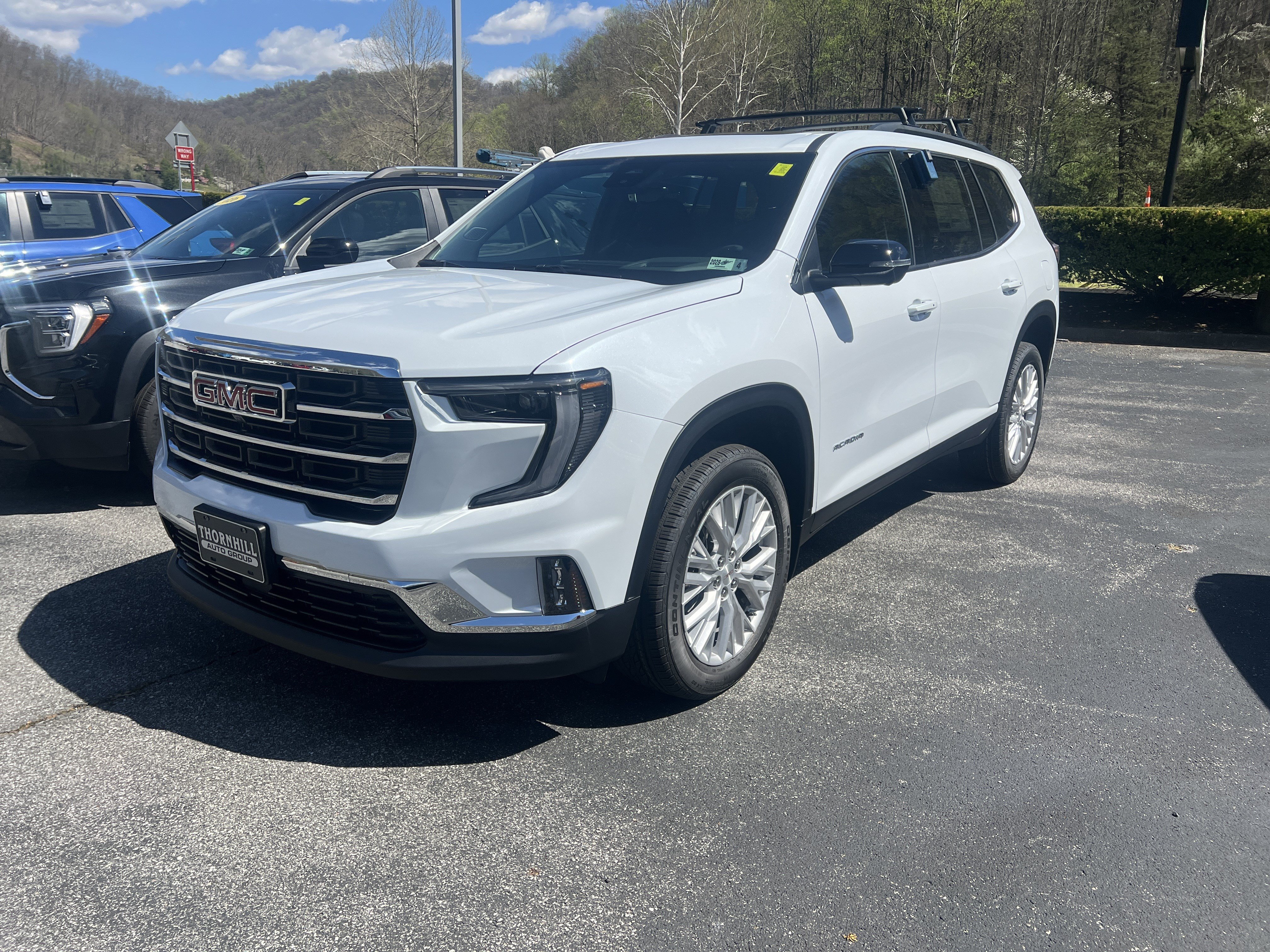 New 2026 GMC Acadia Elevation w/ Elevation Premium Package AWD/4WD image 6