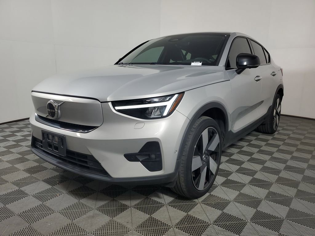Used 2023 Volvo C40 P8 Recharge Ultimate image 4
