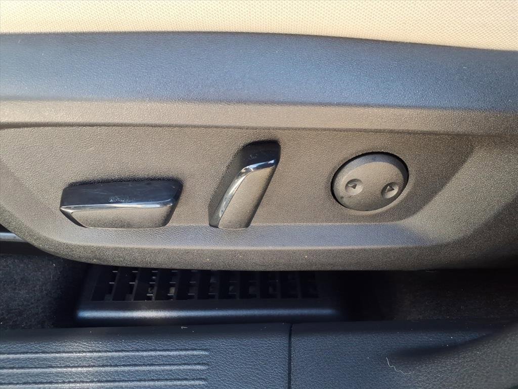 Used 2023 Nissan Rogue SV image 15