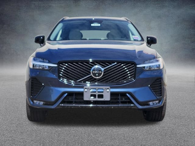 New 2026 Volvo XC60 B5 Ultra w/ Climate Package AWD/4WD image 2