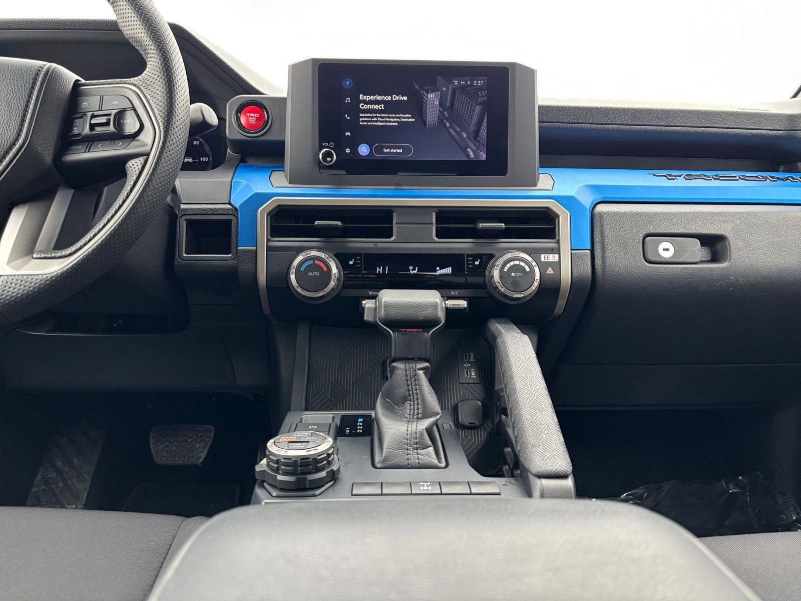 Used 2025 Toyota Tacoma SR image 17