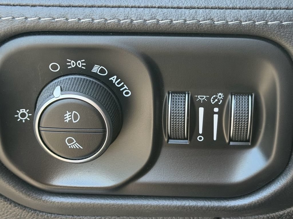 Used 2020 RAM 1500 Limited AWD/4WD image 31