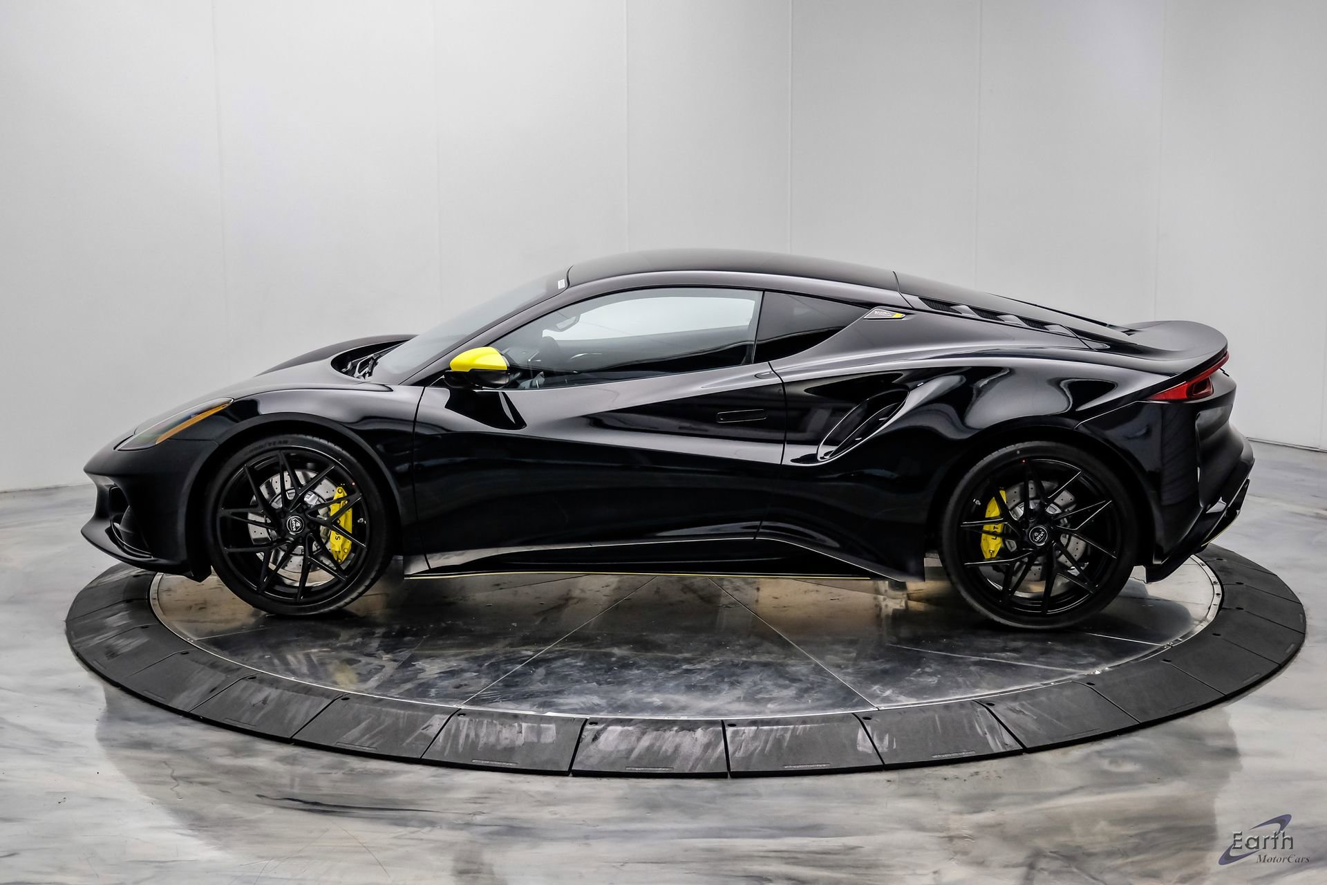 New 2026 Lotus Emira SE image 9