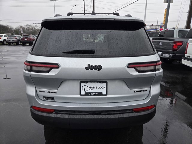 Used 2022 Jeep Grand Cherokee L Limited w/ Black Appearance Package image 5