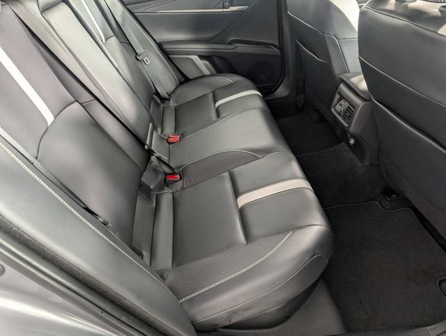 Used 2025 Toyota Camry SE FWD image 28