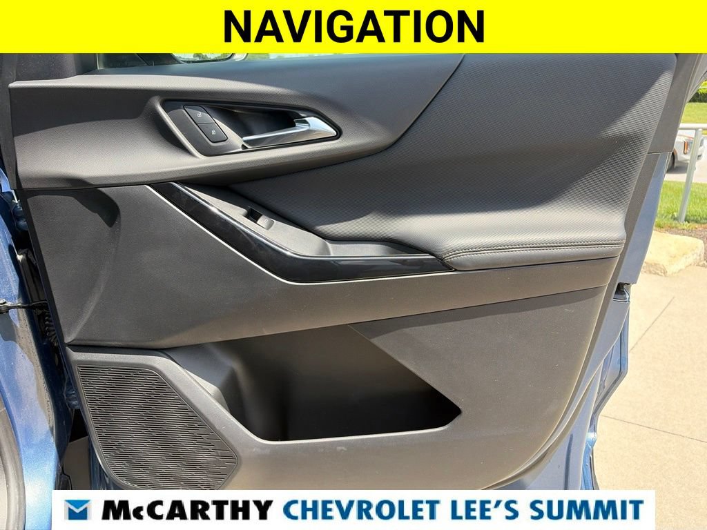 Used 2025 Chevrolet Equinox LT FWD image 25