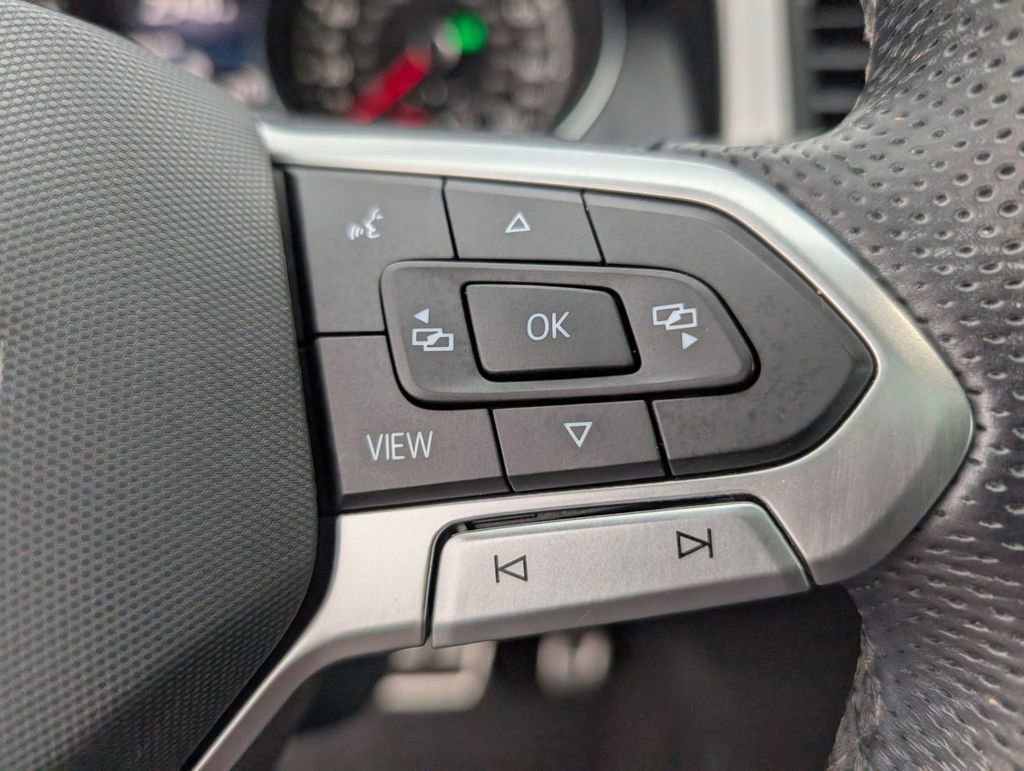 Used 2021 Volkswagen Atlas SE image 26