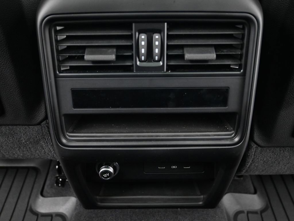 Certified 2024 Porsche Cayenne image 8