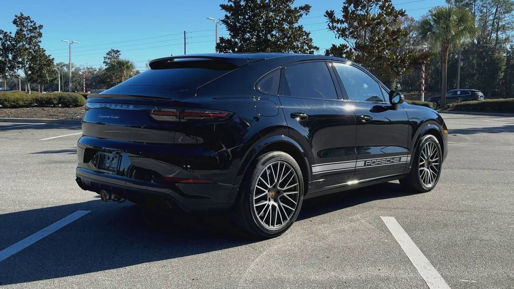 Used 2021 Porsche Cayenne Turbo image 8