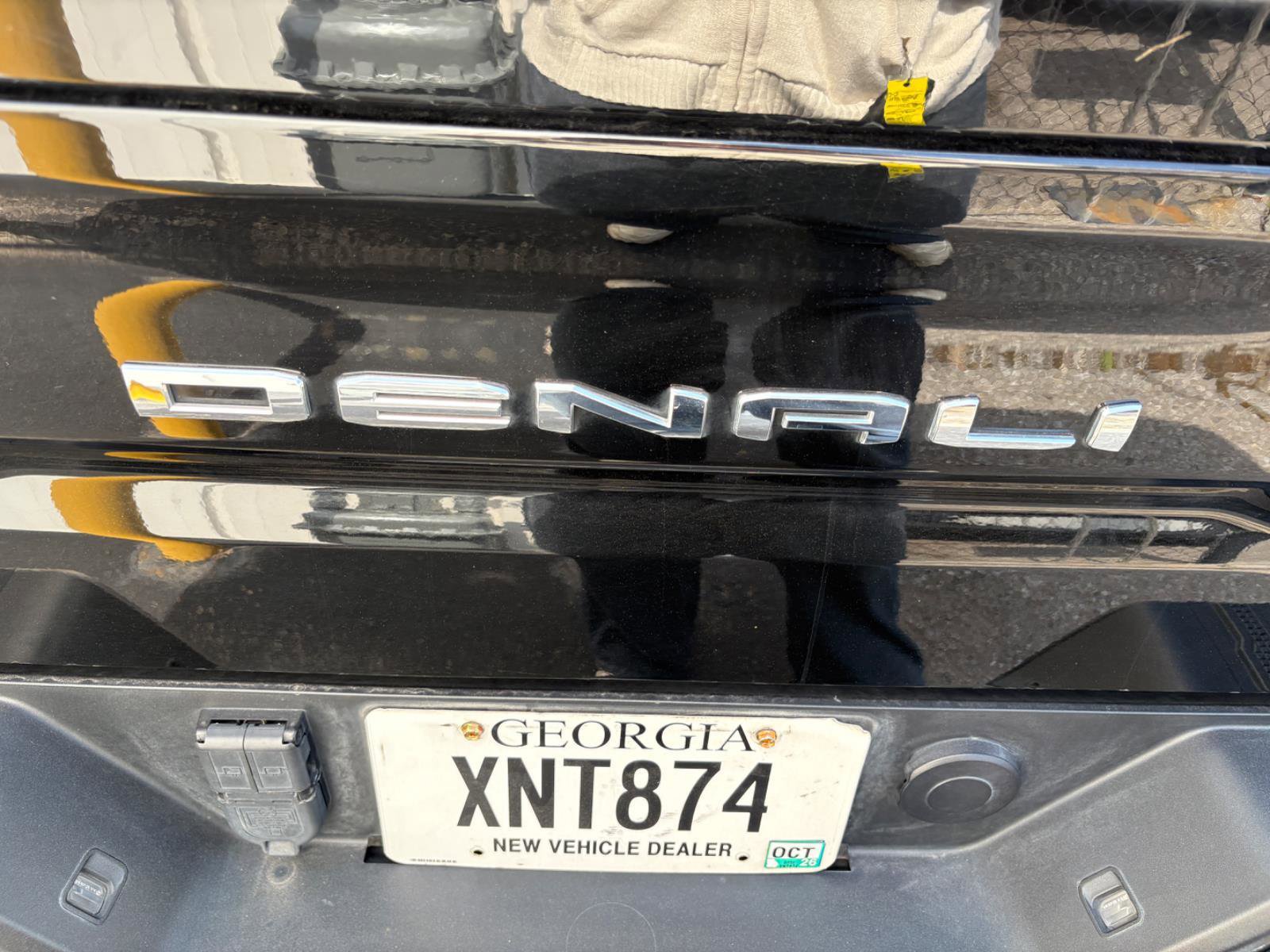 Used 2022 GMC Sierra 1500 Denali w/ Denali Reserve Package image 12