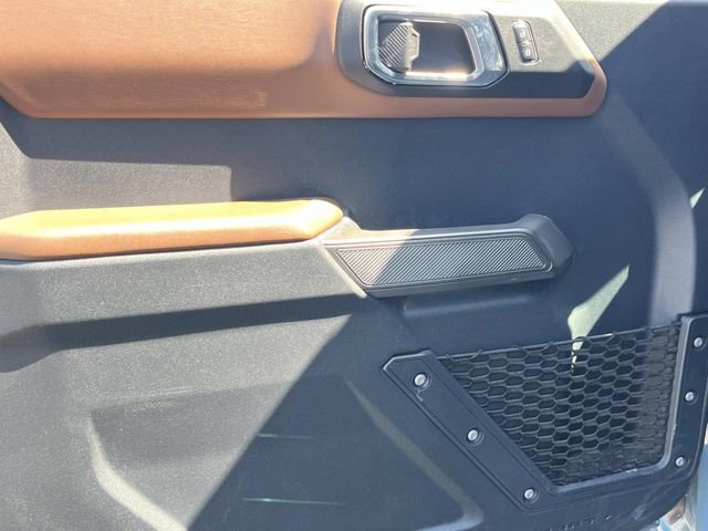 Used 2022 Ford Bronco Outer Banks AWD/4WD image 25