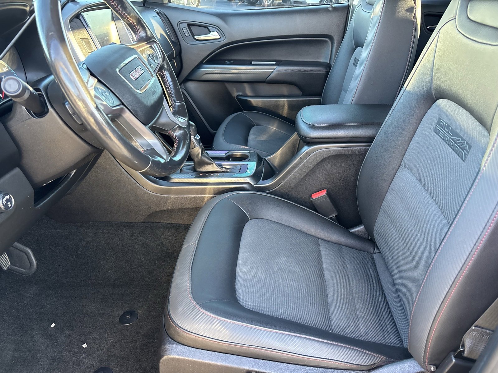 Used 2017 GMC Canyon SLE w/ All Terrain X Package image 18