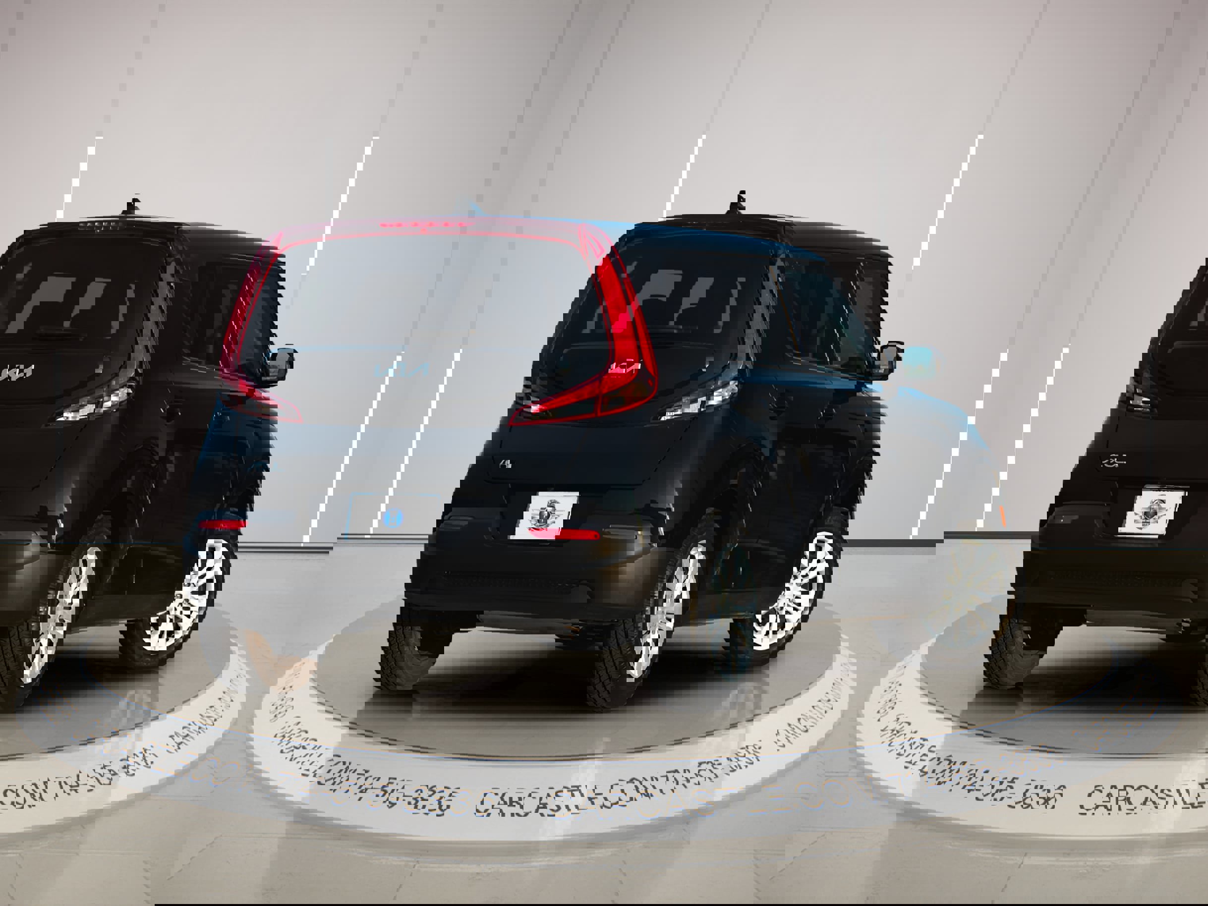 Used 2022 Kia Soul LX image 3