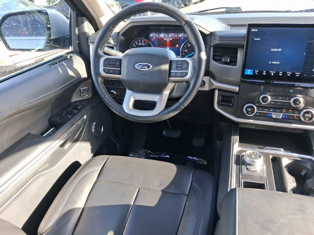 Used 2022 Ford Expedition XLT RWD image 10
