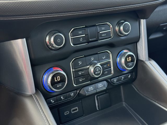 Used 2022 GMC Yukon SLT w/ SLT Premium Package image 25