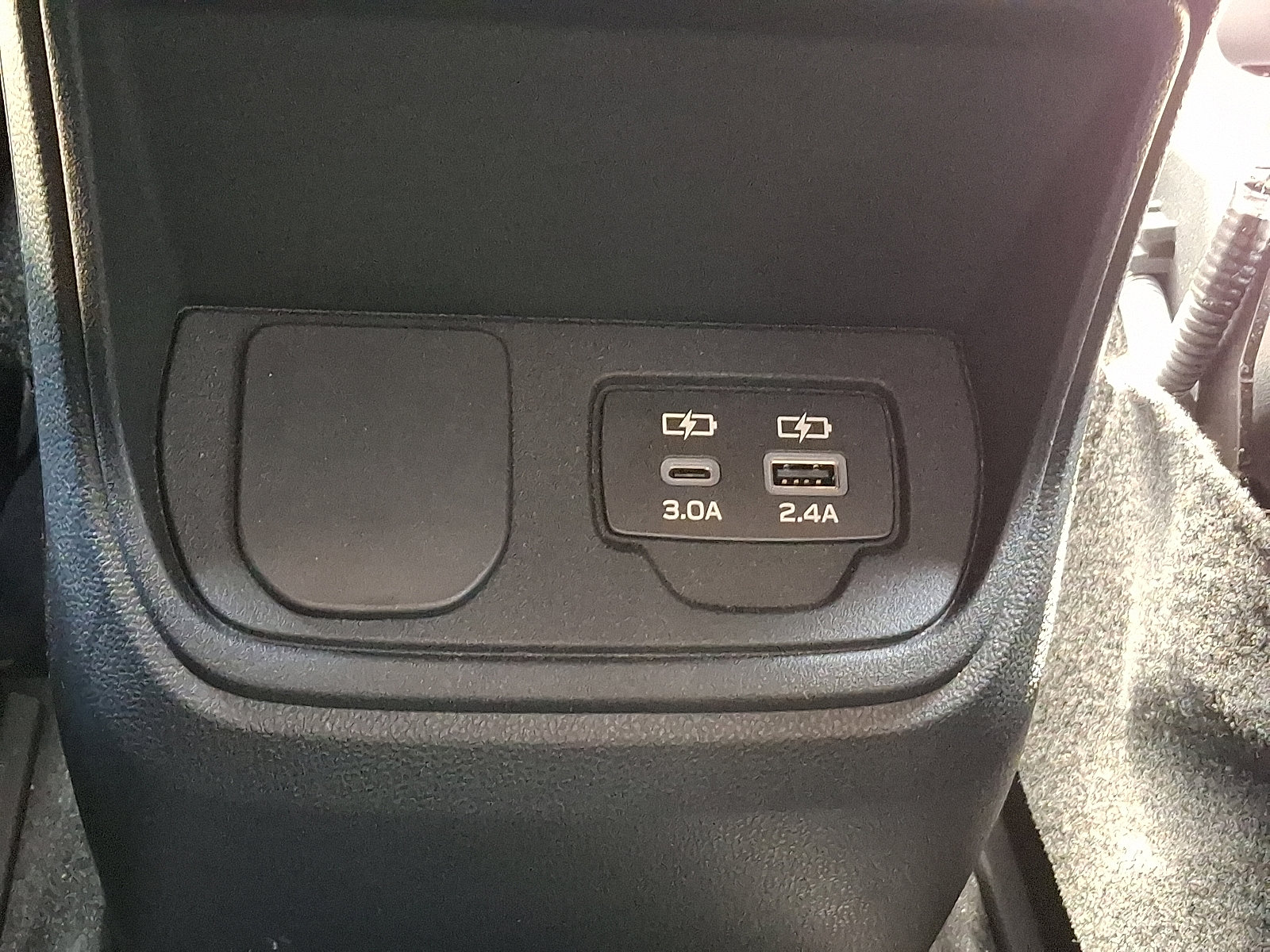 Certified 2024 Subaru Ascent Limited w/ Popular Package #2 image 39