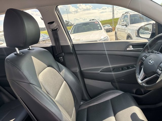 Used 2021 Hyundai Tucson Limited w/ Cargo Package FWD image 15