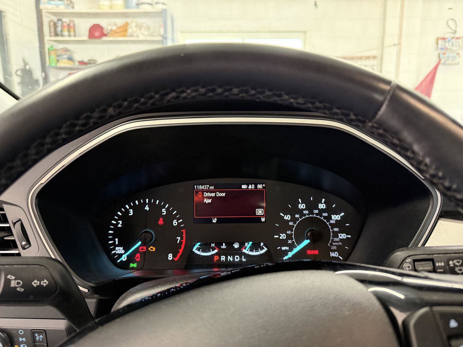 Used 2022 Ford Escape SEL image 16