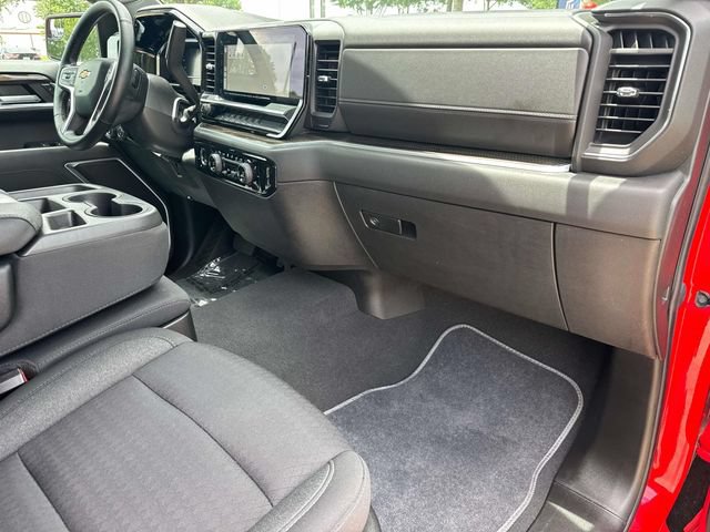 Used 2023 Chevrolet Silverado 1500 LT AWD/4WD image 18