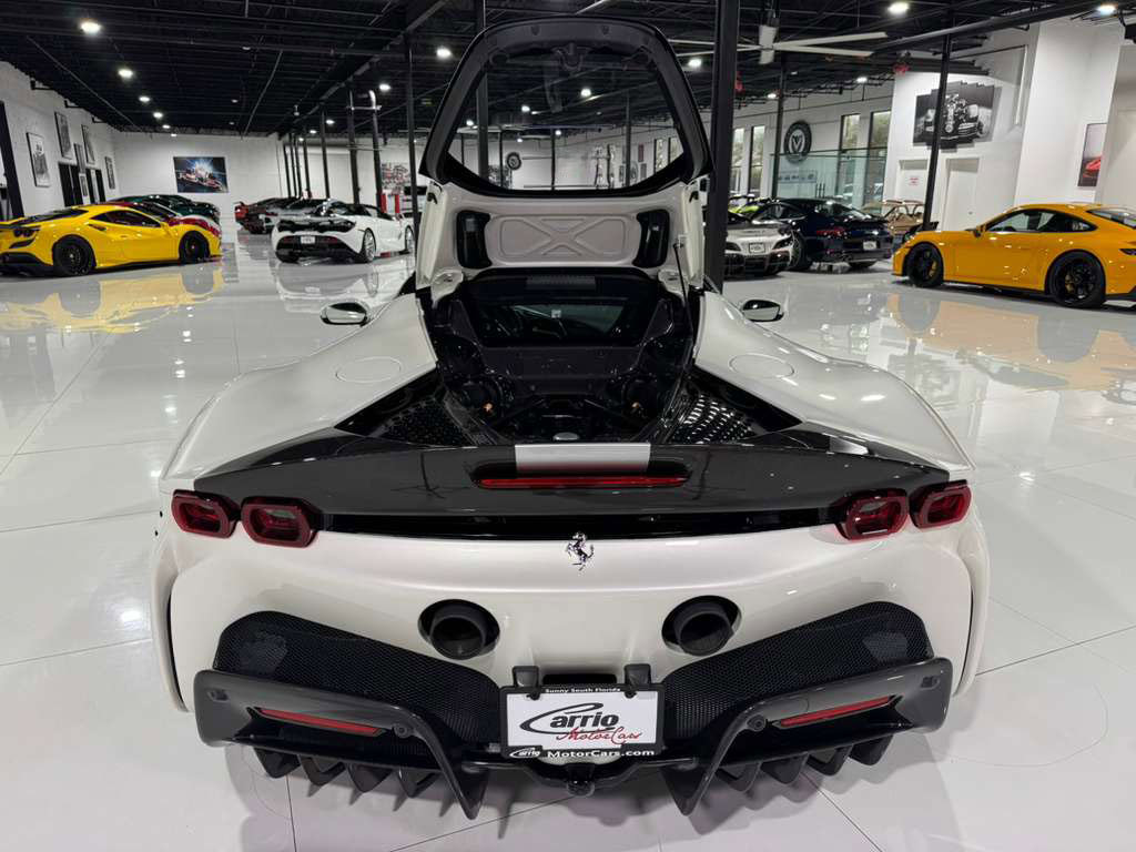 Used 2021 Ferrari SF90 Stradale image 33