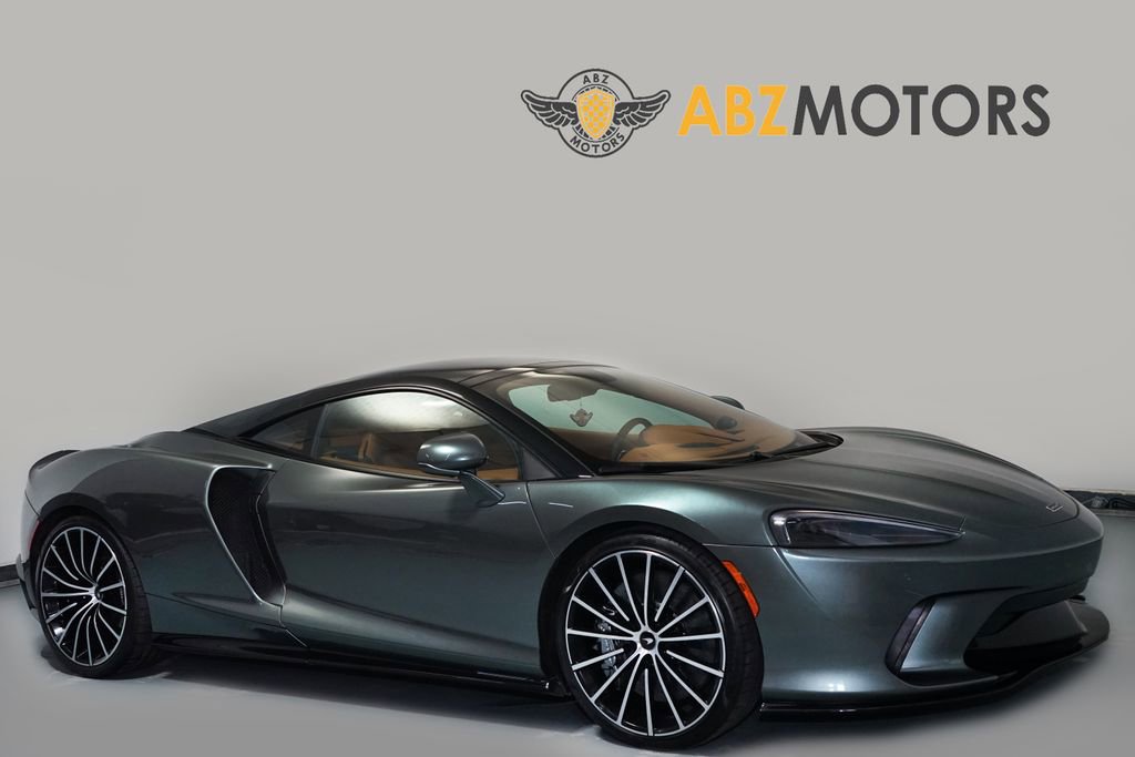 Used 2021 McLaren GT image 1