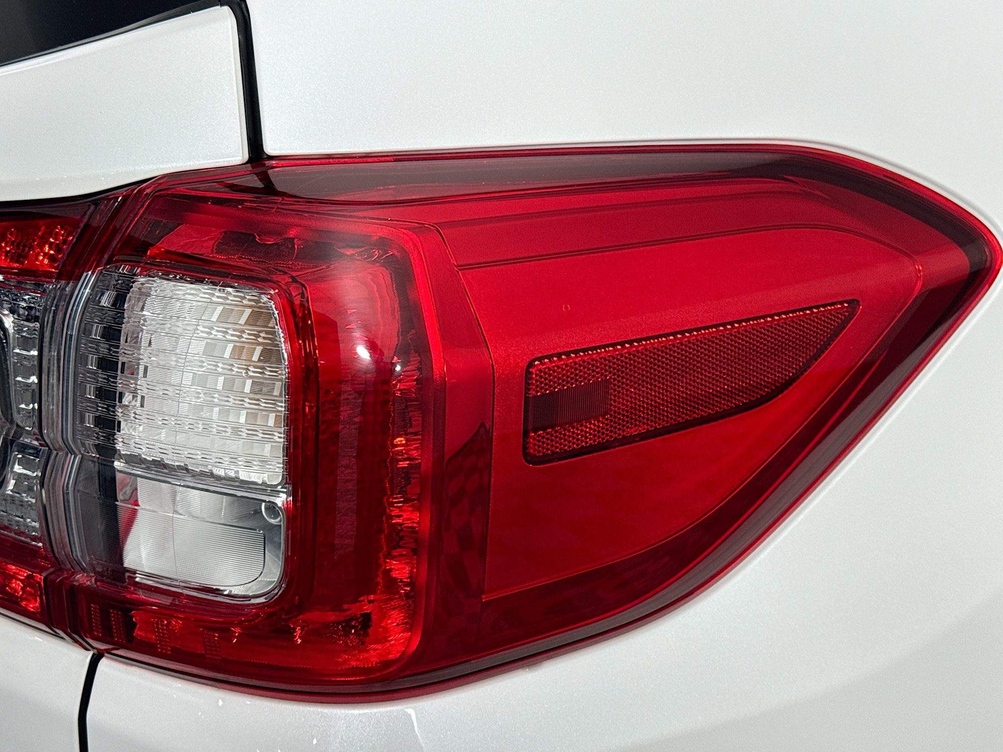 Used 2024 Subaru Ascent Limited w/ Technology Package AWD/4WD image 33