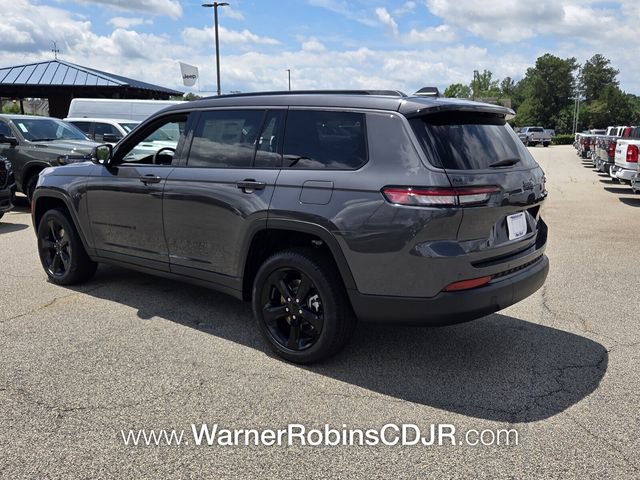 New 2026 Jeep Grand Cherokee L Limited w/ Limited Altitude Package RWD image 9