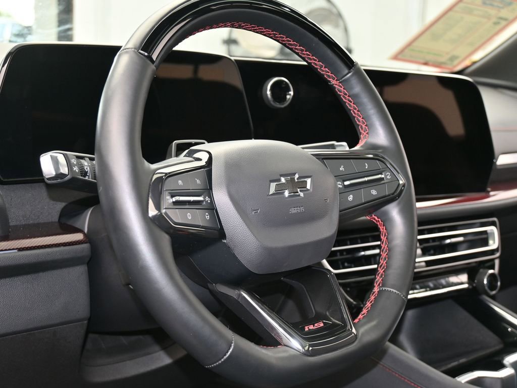 Used 2024 Chevrolet Traverse RS image 15