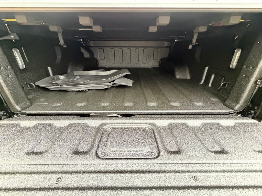 Certified 2025 Jeep Gladiator Sport image 9