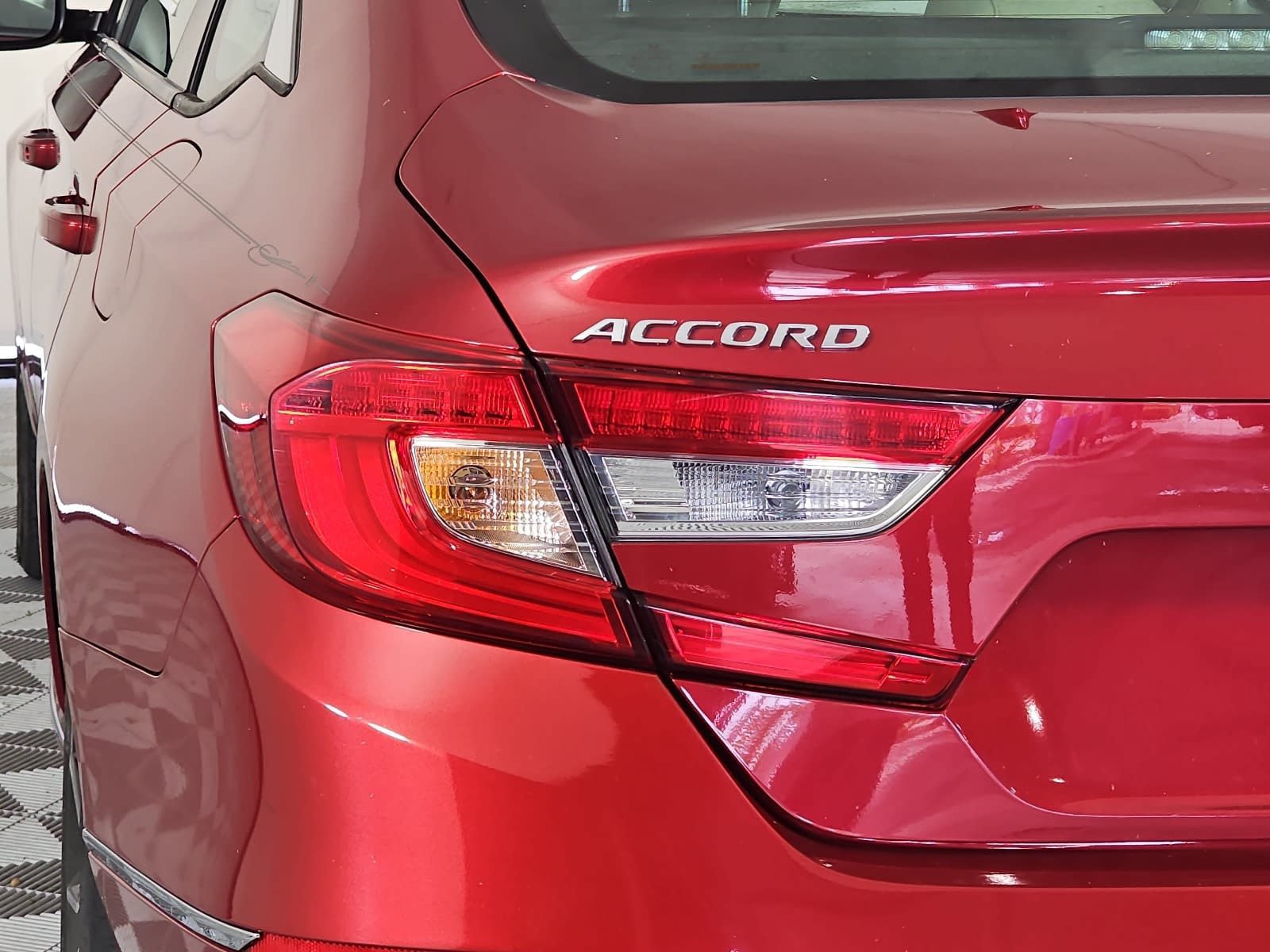 Used 2022 Honda Accord EX-L image 25
