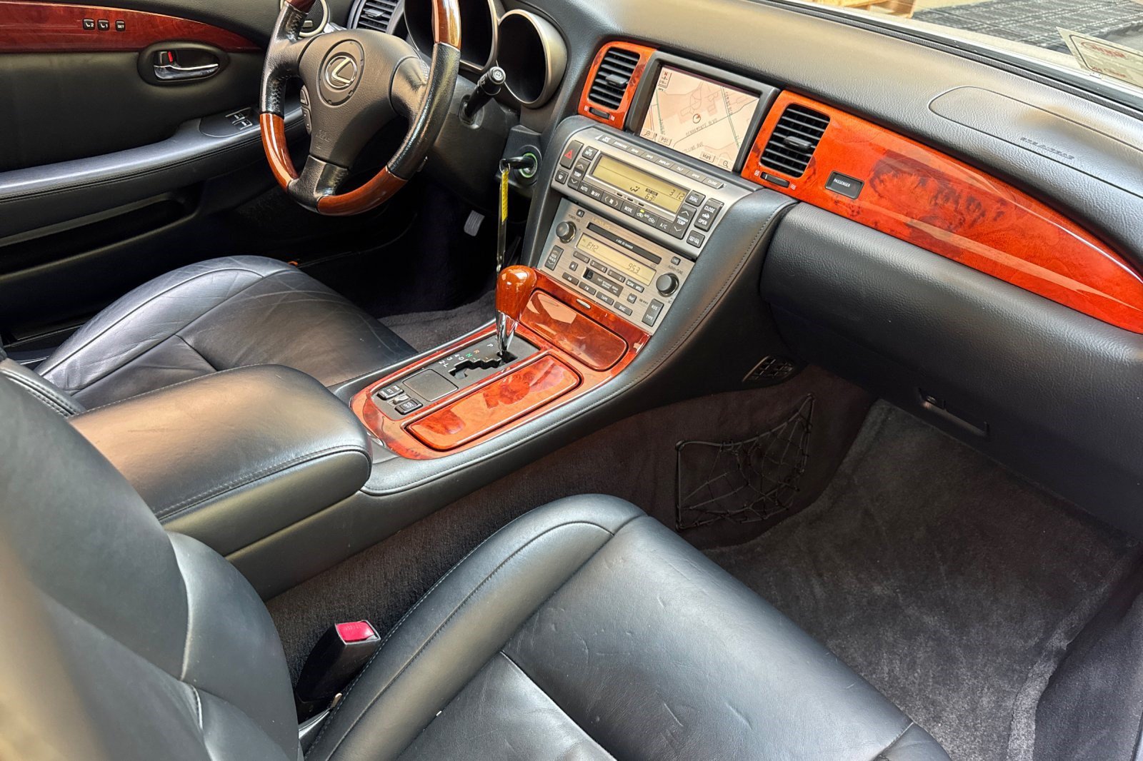 Used 2003 Lexus SC 430 Convertible RWD image 32