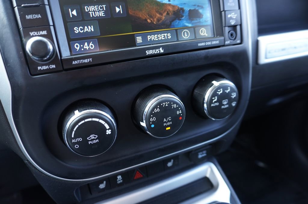 Used 2016 Jeep Compass Latitude image 17