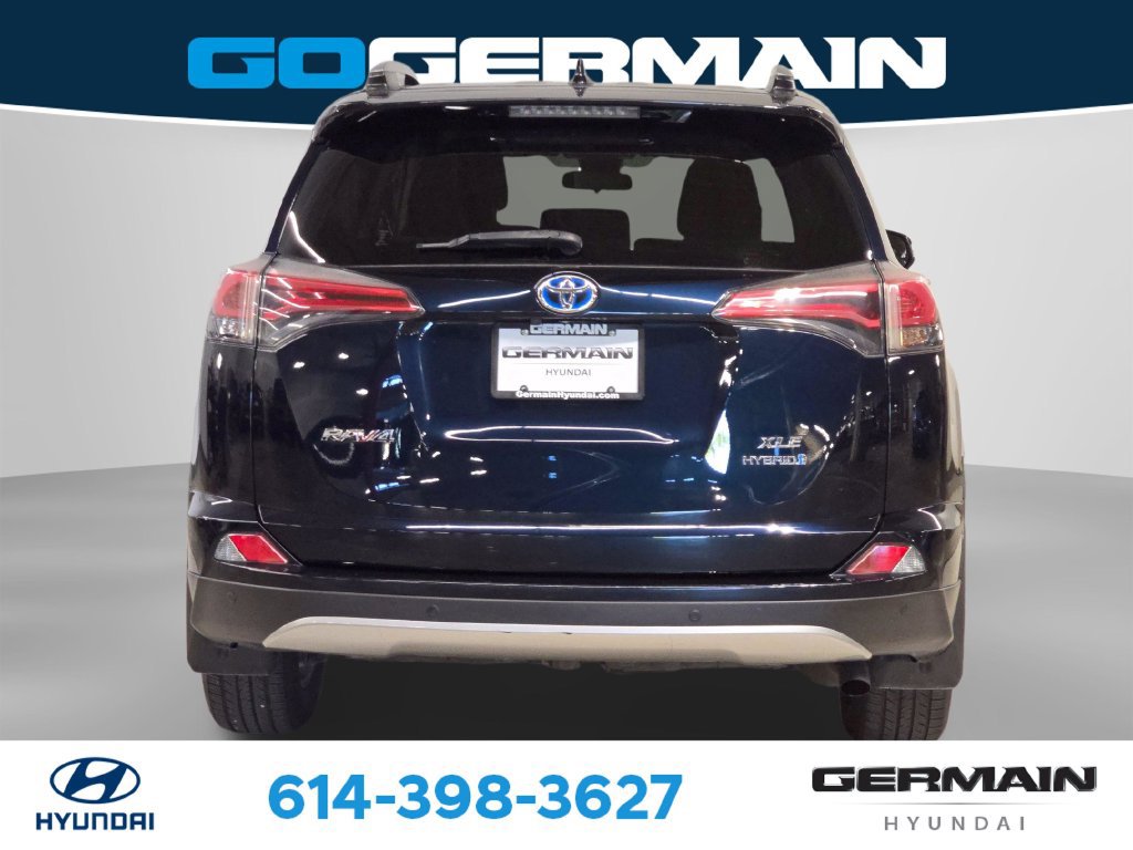 Used 2018 Toyota RAV4 XLE w/ Convenience Package AWD/4WD image 9