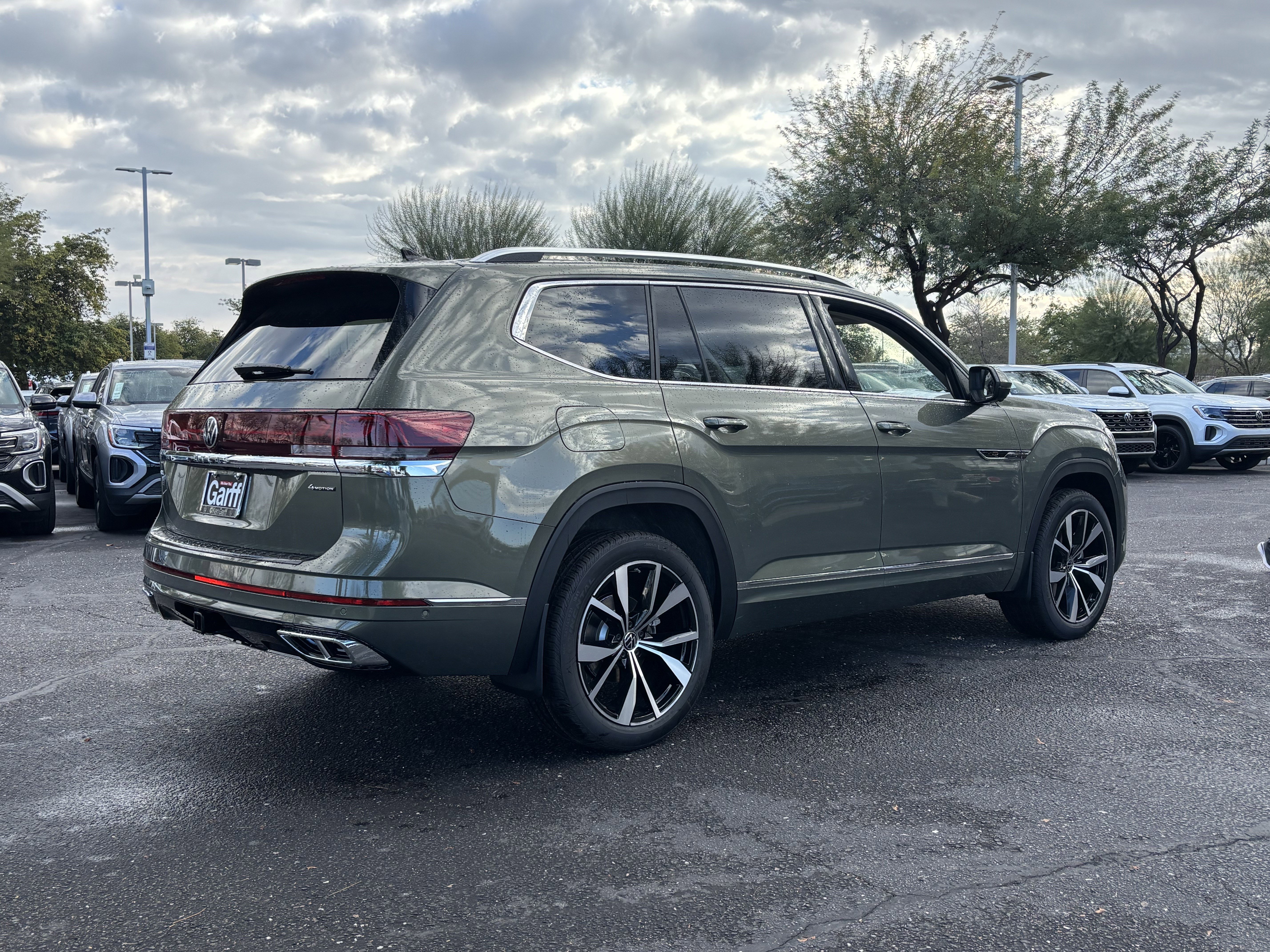 New 2026 Volkswagen Atlas SEL Premium R-Line image 3