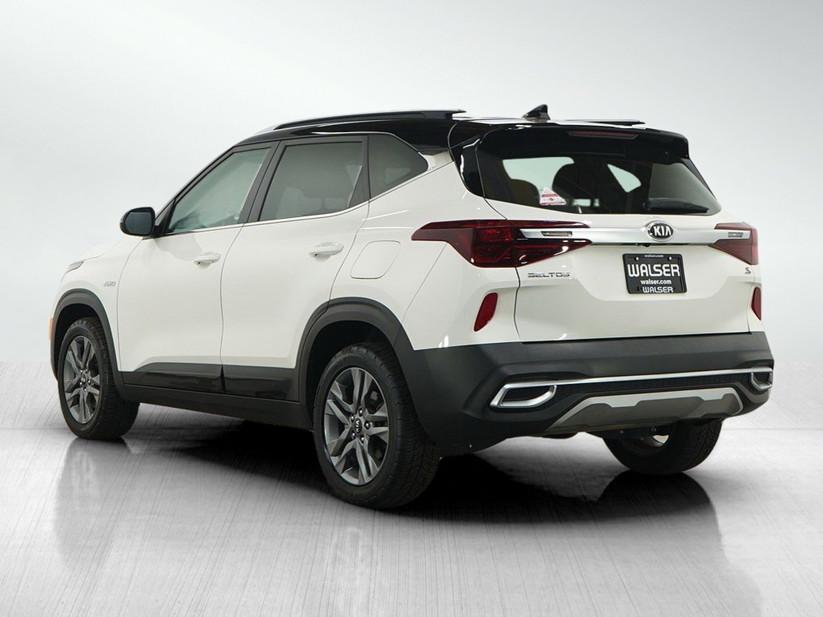 Used 2021 Kia Seltos S AWD/4WD image 3
