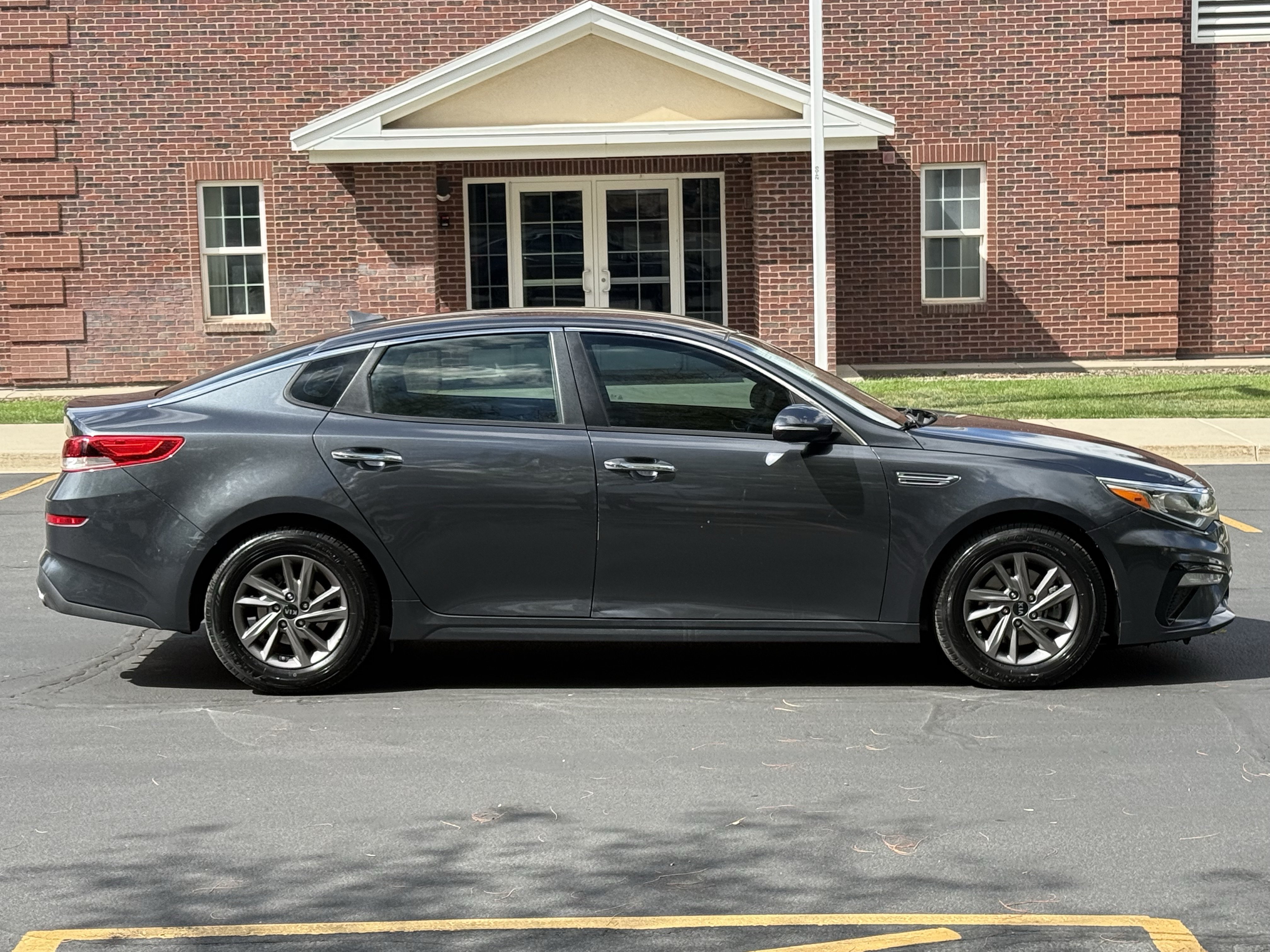 Used 2020 Kia Optima LX FWD image 3