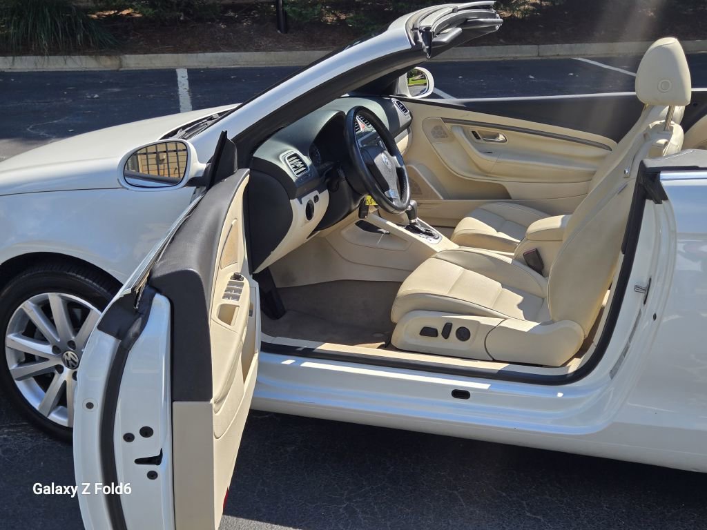 Used 2008 Volkswagen Eos 2.0T image 9